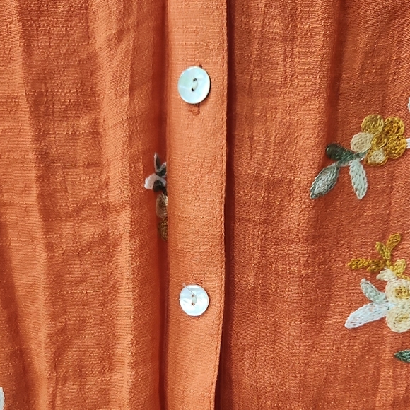 Fig & Flower Embroidered Orange Blouse Medium - Picture 10 of 12